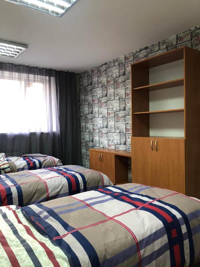 Хостел Lime Dnipro Esterno foto